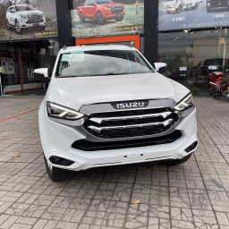 ISUZU CLUB NTQ