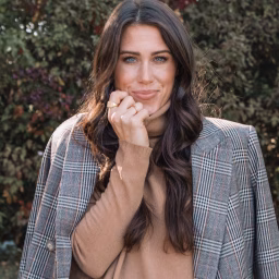 Erin Elizabeth (Absolutely Airs)