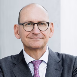 Dr. Daniel Stelter – beyond the obvious