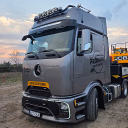 KIEROWCA NA SWOIM JAKIMIUK TRANSPORT