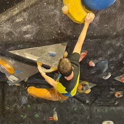 Andrea Calligaris Climbing