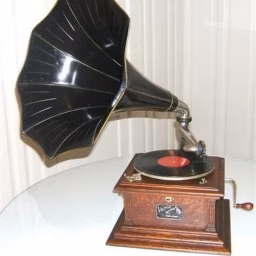 Bruce Victrolaman Young