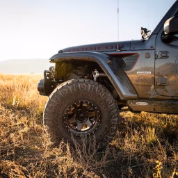 EXPEDITION BUILDS - Adventure with Us