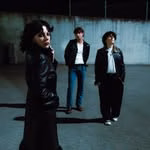 PALE WAVES