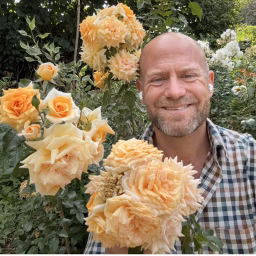Ben Hamilton Anderson,Rose Expert / Plant Reviewer