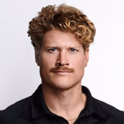 Hunter McIntyre