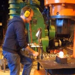 Daniel “Trust me i'ma blacksmith” Moss