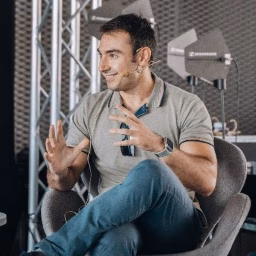Manuel Martos