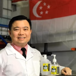 Sam Leong 梁锡坚