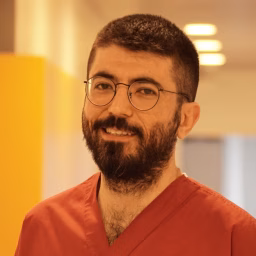 Çağdaş Çağlar Laçin | Periodontist | Implant