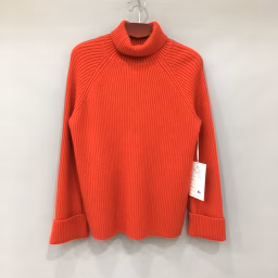 Sweater factory08