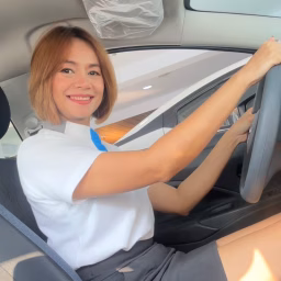 Nook Nissan Krungthai นุ๊กนิสสันกรุงไทย