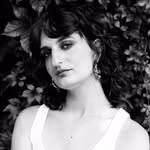 Gabriella Papadakis.