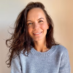 Knit with Julia Piro