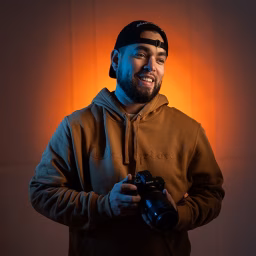 Shoot With Ray
