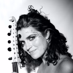 Ana Alcaide