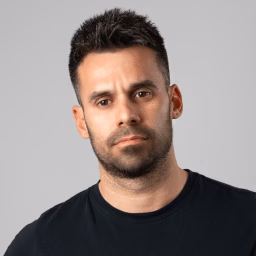 Luis M. Villanueva