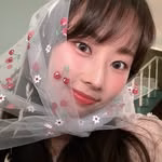 싱어송라이터 윤새