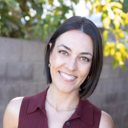 Caitlin McKeague - Your Phoenix Real Estate Agent