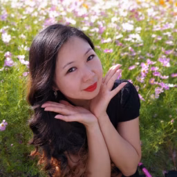 Lana Your Guide In Korea