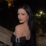 Shay | Fashion | Travel | Luxury| w/ a dash of whimsy