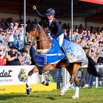 Laura Collett MBE