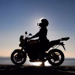 Aleona 🌏🛵 Motorcycle Travels