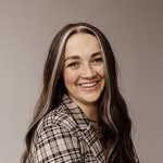 Mya | Content & Business Mentor