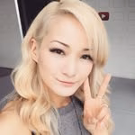Reina Scully