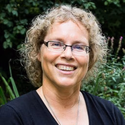 Katja Brandis