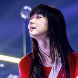 関根 史織