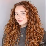 Hannah 🦁 | Wavy Curly Haircare