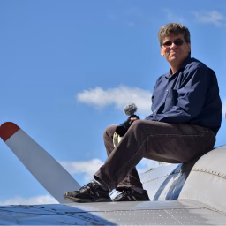 THE SIGHTS & SOUNDS OF AVIATION