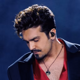 Luan Santana - Topic