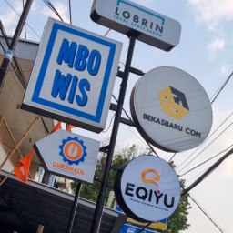 Hey, Eqiyu BekasBaru itu MboWis