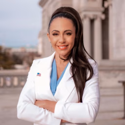 The E-2 Visa Lawyer