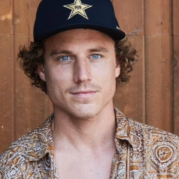 Dennis Enarson