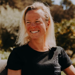 Ruth Astle
