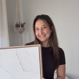 Megan | Minimalist Textured Artist
