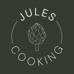 Jules Cooking