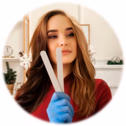 Anna Kob - Manicura y Cuidado