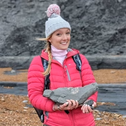 Geo.Sassie (Saskia Elliott | Geoscientist)