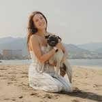 Lora 🇨🇦 Dog-friendly Nomad Lifestyle ✈️🐶
