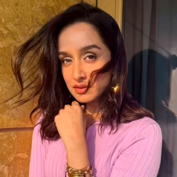 Shraddha Kapoor 24x7