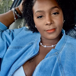 Queen Val Livin