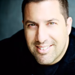 Christopher Lennertz