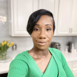 Decorating Made Easy with Trina