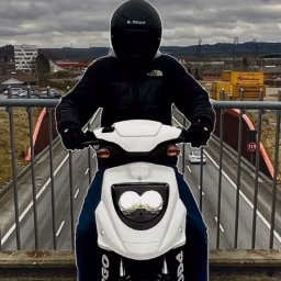 8600 Scooter Boy