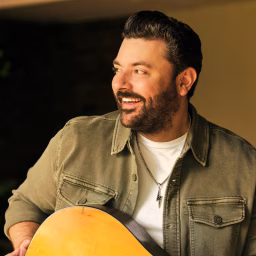 Chris Young - Topic