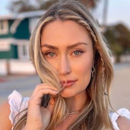 Laura Baule 